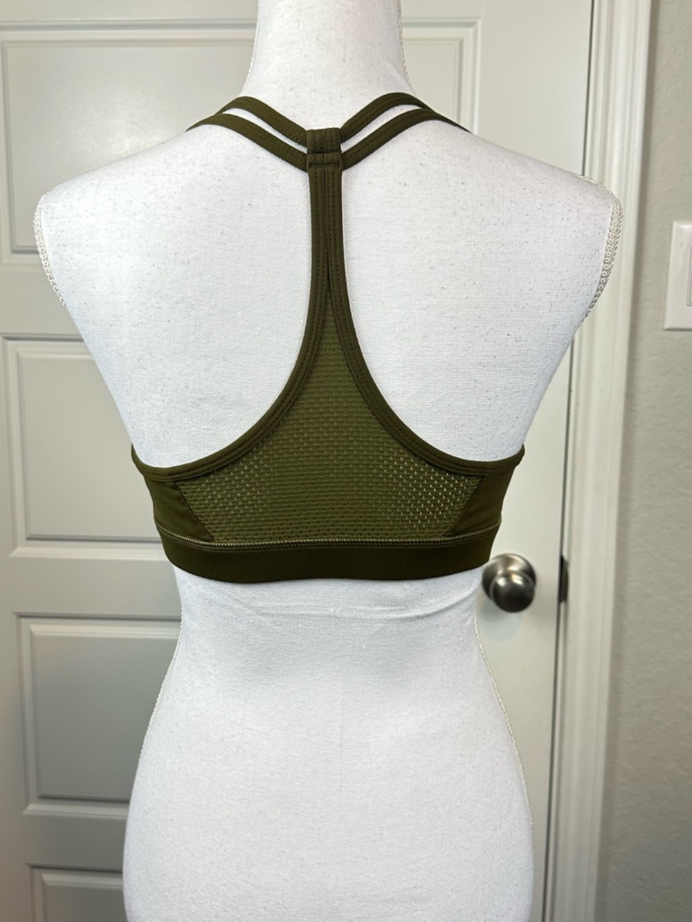 Zyia Active Women’s V-Neck Grid Unpadded Athletic Sports Bra Olive Size Large - Picture 4 of 9